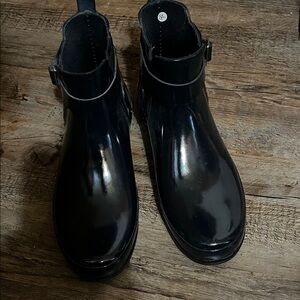 Hunter Black Quilted Gloss Boots